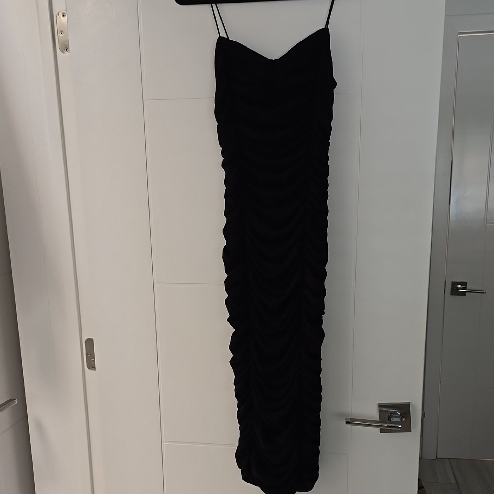 Fashion Nova Black Ruched Bodycon Midi Dress